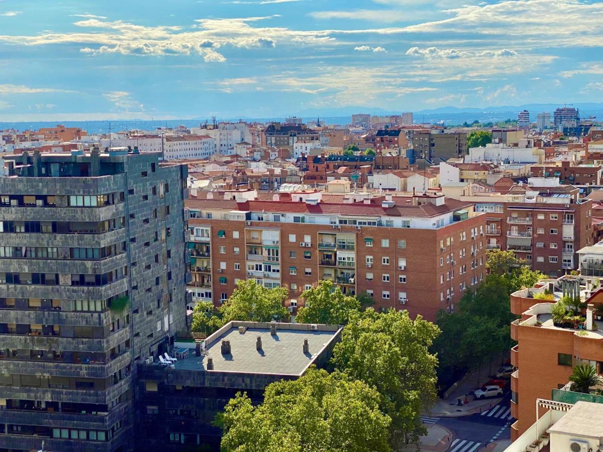Charming Eurobuilding Skyline Madrid Apartment Bagian luar foto