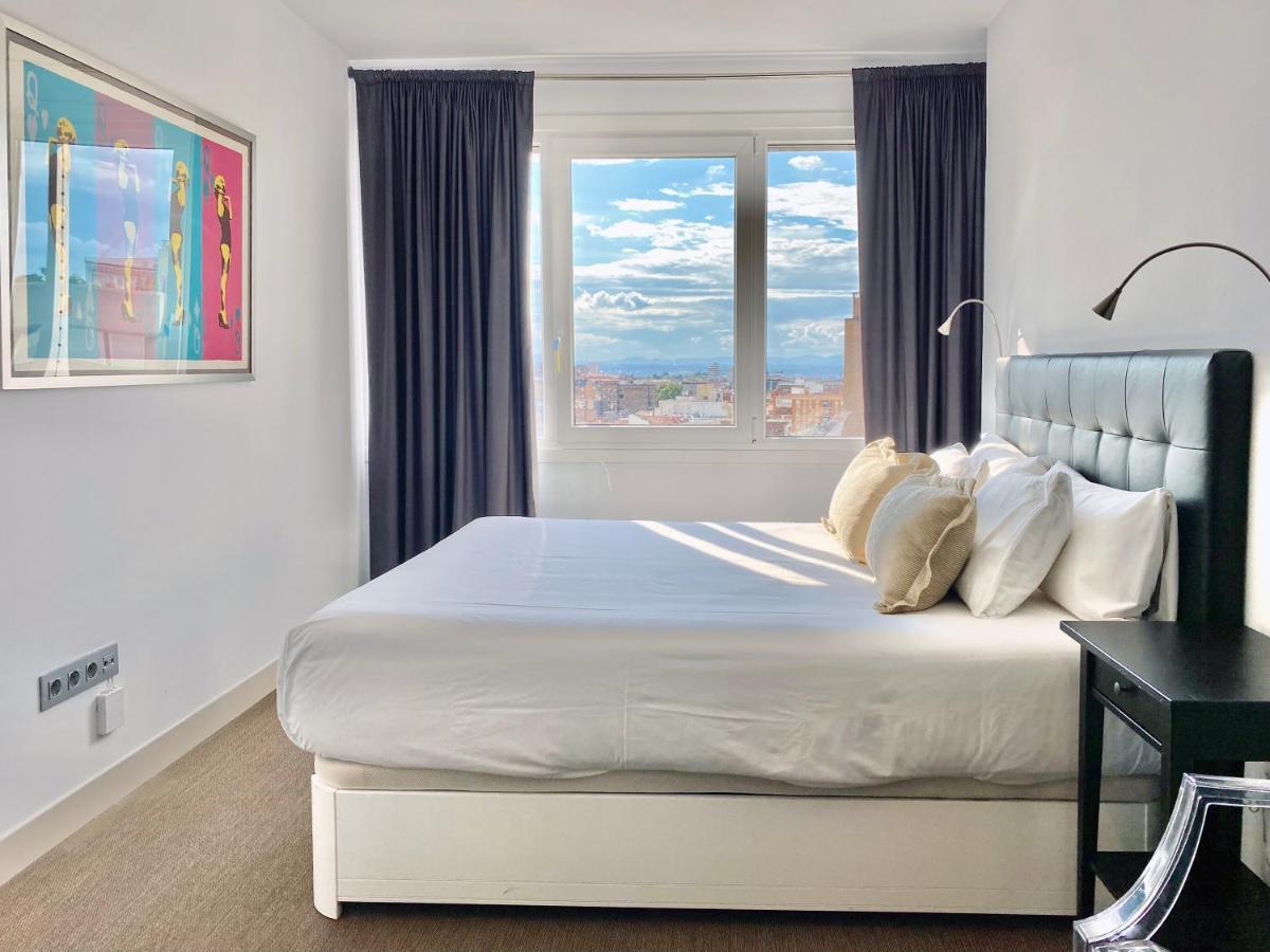 Charming Eurobuilding Skyline Madrid Apartment Bagian luar foto