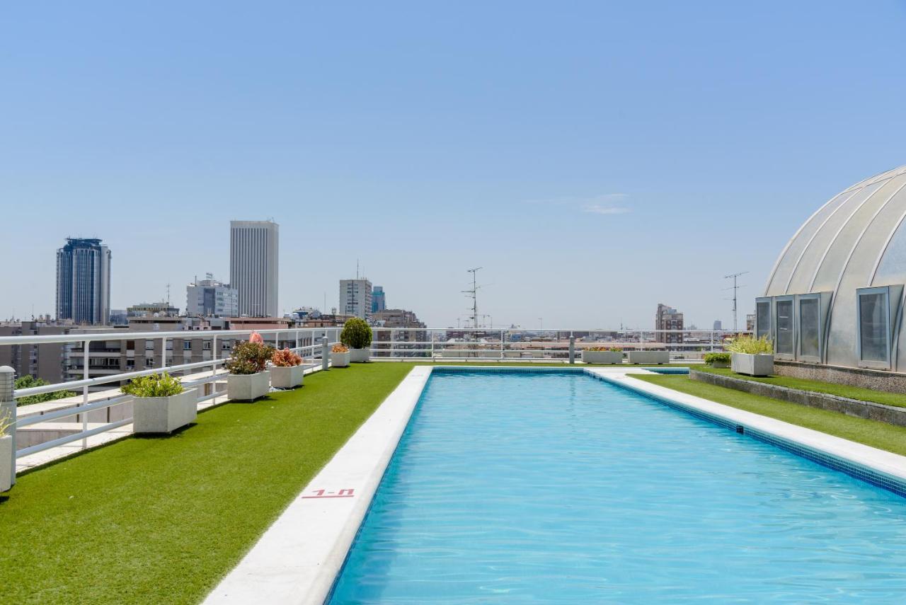 Charming Eurobuilding Skyline Madrid Apartment Bagian luar foto
